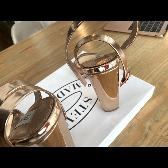 Gorgeous Rose Gold Steve Madden Strappy Heels. - Picture 4 of 6